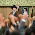 El líder de Irán asegura que cooperar con EE.UU. no es posible si no deja de apoyar a Israel