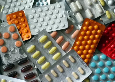 CNA alerta sobre opacidad en compras del IESS y demanda intervenci�n urgente de la Contralor�a