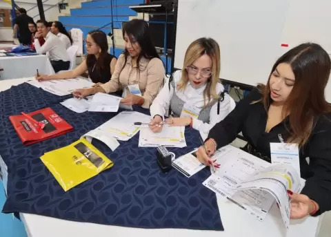 Un total de 2.379 servidores electorales formaron parte del simulacro de consulta popular y refer�ndum 2025.