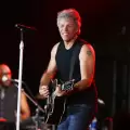 Jon Bon Jovi narr� su lucha para recuperar la voz y volver a los escenarios tras la cirug�a vocal