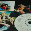 James Van Der Beek subasta memorabilia de Dawson's Creek para costear tratamiento