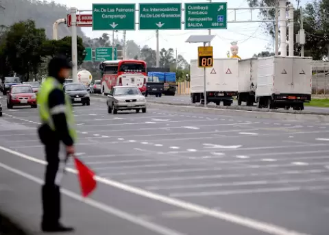 AMT refuerza controles en 13 puntos de la av. Sim�n Bol�var y Ruta Viva