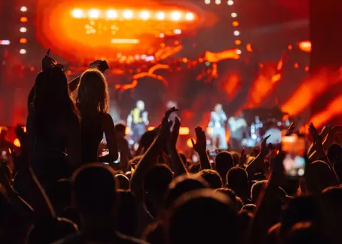 El 70 % de los mel�manos prefiere un concierto antes que intimar.