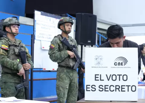 Simulacro de la consulta popular y refer�ndum del 16 de noviembre del 2025.