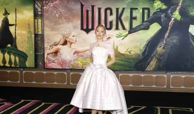Ariana Grande se tomar� una pausa, luego del estreno de su �lbum que termin� con varios comentarios que cuestionan su aspecto f�sico.
