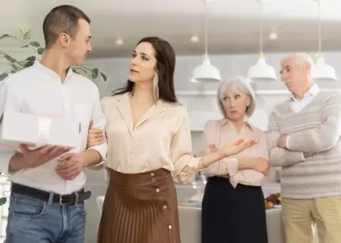 No cortar el "cord�n umbilical" con los padres puede causar problemas con tu nuevo nucleo familiar.