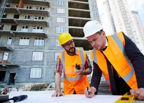 Mayor participaci�n privada, junto con reglas claras y acceso a financiamiento, son algunas de las exigencias del sector de la construcci�n