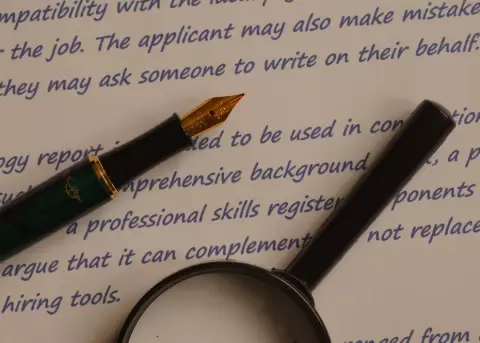 La grafolog�a ayuda a determinar rasgos de la personalidad de la pareja.