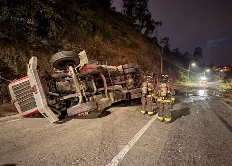 Cami�n accidentado en Quito.