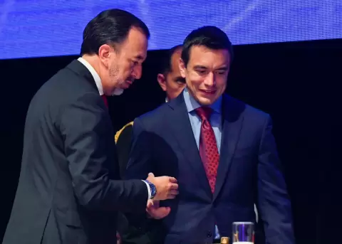 El alcalde de Quito, Pabel Mu�oz, y el presidente de Ecuador, Daniel Noboa.