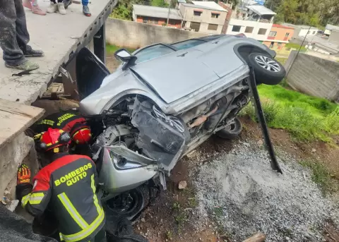 Siniestro de tr�nsito en Conocoto, en Quito.