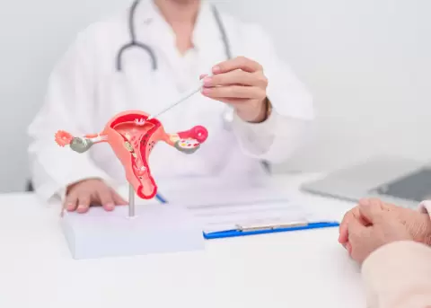 La vacunaci�n y controles ginecol�gicos regulares pueden prevenir el c�ncer cervical.