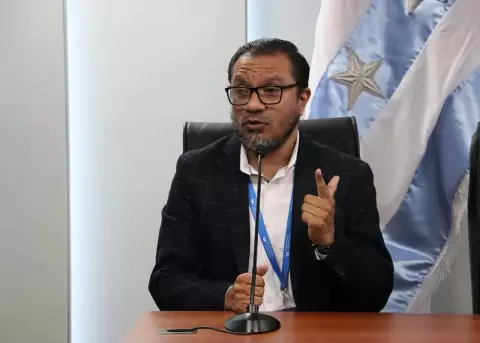 Abraham Aguirre, abogado de las familias de Las Malvinas e integrante del Comit� Permanente por los DD.HH.