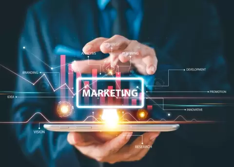 La segmentaci�n por tribus comparten pasiones y valores.