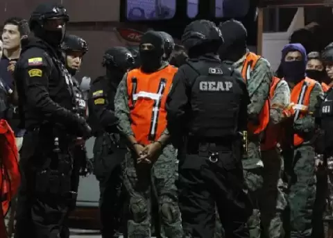 17 miembros de las Fuerzas Armadas son procesados por presunta desaparici�n forzada en el caso Malvinas.