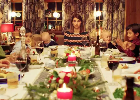 Johanne vuelve a Netflix enfrentando amor, familia y expectativas navide�as.