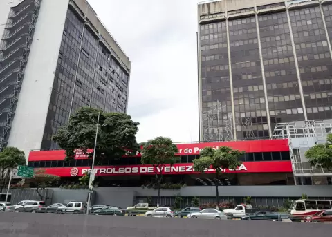 Un edificio de la empresa Petr�leos de Venezuela Sociedad An�nima (PDVSA), en Caracas (Venezuela), el 3 de octubre de 2024.