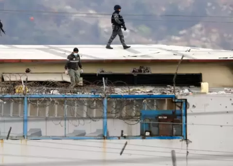Polic�as en la Penitenciar�a del Litoral, en Guayaquil.