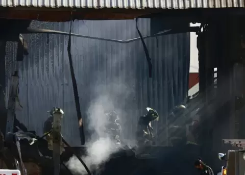 Al menos seis muertos tras la ca�da de un jet privado en el centro de M�xico