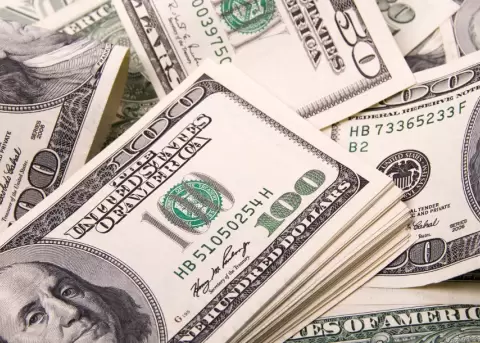 El Banco Central del Ecuador, la econom�a del pa�s cerrar� el a�o con una proyecci�n de crecimiento del Producto Interno Bruto (PIB) del 3,8%.