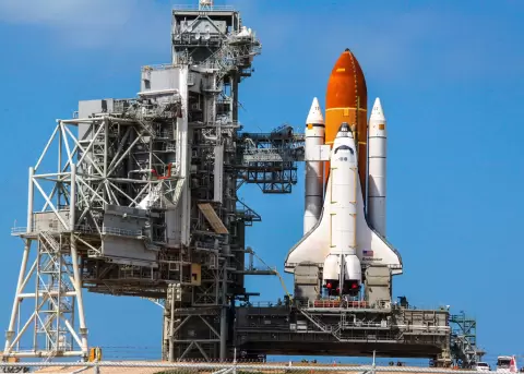 �Quieres que tu nombre viaje alrededor de la Luna?, ahora es posible.