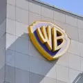 Warner Bros prefiere acuerdo con Netflix y descarta oferta de Paramount