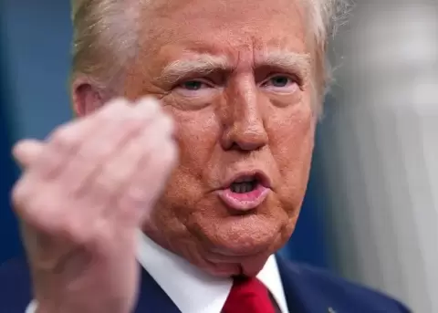 El periodista Tucker Carlson afirma que Trump anunciar� la guerra con Venezuela esta noche