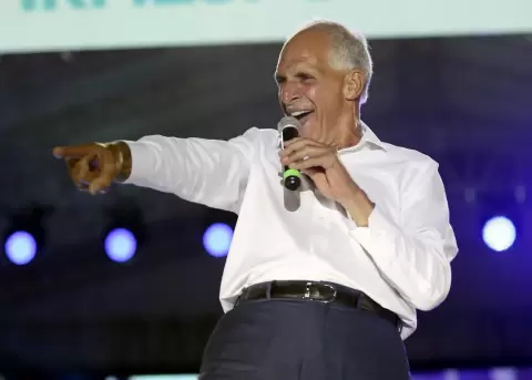 Nasry Asfura, presidente electo de Honduras, hablando durante un evento en Tegucigalpa, el 23 de noviembre de 2025.