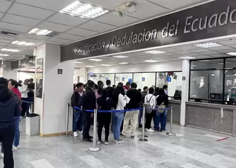 Atenci�n en el Registro Civil.