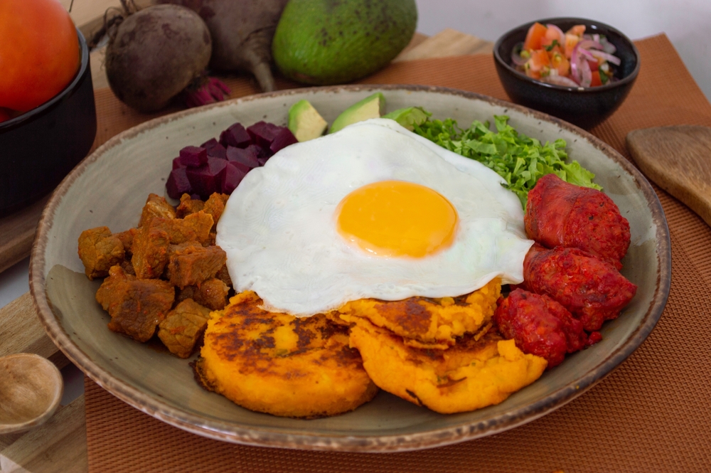 TasteAtlas Ubica A Los Llapingachos En El Puesto 9 De Los Platos Hechos 