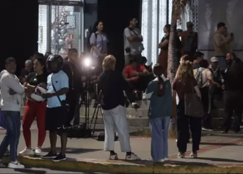 Familiares de opositores venezolanos detenidos denuncian falta de informaci�n sobre sus posibles liberaciones