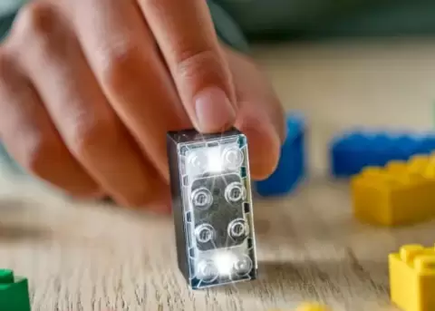 Lego revoluciona el juego creativo con bloques inteligentes interactivos