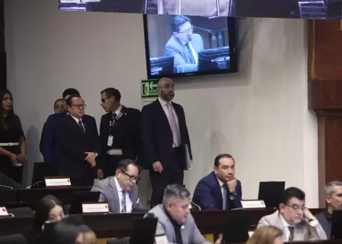Mario Godoy, presidente del Consejo de la Judicatura, ingresa al Sal�n Plenario de la Asamblea Nacional.