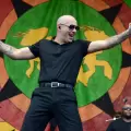 Pitbull alista gira mundial y canciones inéditas en la nueva versión de su álbum 'Pitcoin'