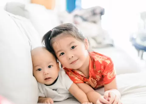 China busca m�s nacimientos: impuestos, subsidios y presi�n demogr�fica.