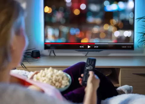 Series cortas, intensas y perfectas para maratonear historias memorables sin culpa.