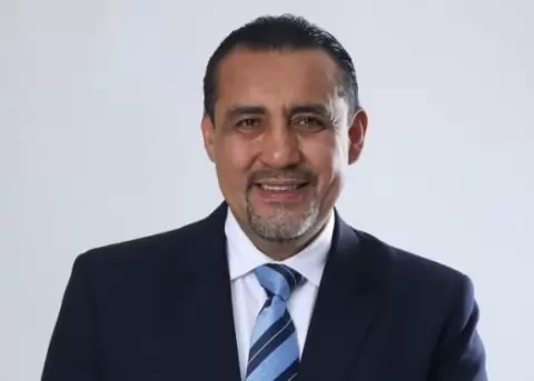 Tres d�cadas en el periodismo, comprometido con la verdad.