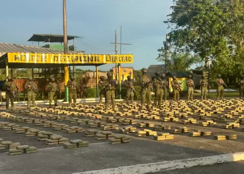 Incautaci�n de 2 toneladas en la frontera norte, en una operaci�n de la Armada de Colombia y el Ej�rcito de Ecuador, el 21 de enero de 2026.