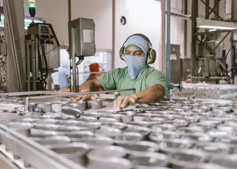 Aranceles del 30 % tensionan comercio entre Ecuador y Colombia; sector productivo pide suspender aranceles y abrir di�logo binacional