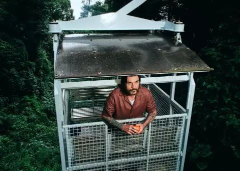 Juanes inicia 2026 celebrando el amor, la m�sica y eternidad