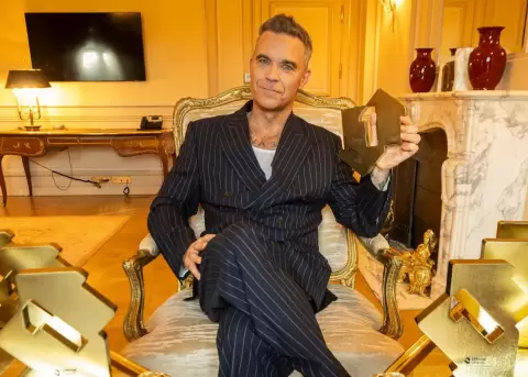 Robbie Williams rompe r�cords hist�ricos y redefine su legado musical.
