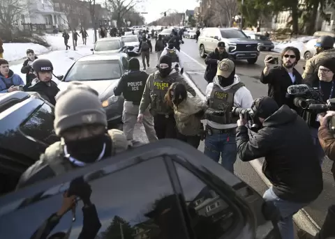 Redadas migratorias del ICE en Estados Unidos.