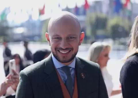 Andr�s Castillo, la personalidad tras el Curul.