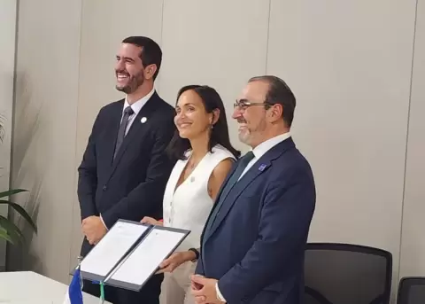 Ecuador concret� nuevos mecanismos de cooperaci�n con el Banco de Desarrollo de Am�rica Latina y el Caribe (CAF) durante el Foro Econ�mico