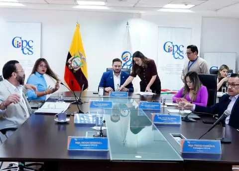 Contralor�a audita a consejeros y asesores del CPCCS
