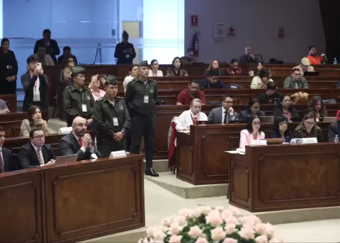 Mario Godoy y sus interpelantes en la Comisi�n de Fiscalizaci�n.