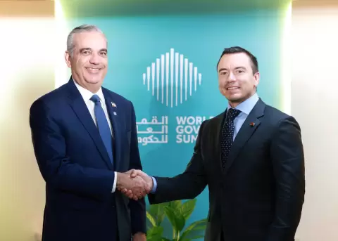 El presidente Daniel Noboa mantuvo una reuni�n bilateral con su hom�logo de Rep�blica Dominicana, Luis Abinader, en Dub�i.