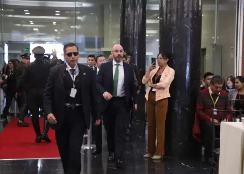 Mario Godoy ingresando a la Comisi�n de Fiscalizaci�n.