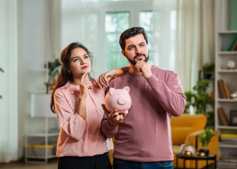 Gasto hormiga en pareja: amor, impulsos y dinero bajo presi�n.