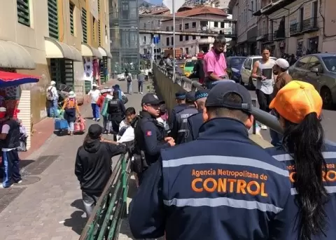 La Agencia Metropolitana de Control ejecuta operativos simult�neos en varios sectores de la ciudad para reforzar la seguridad y fortalecer el control